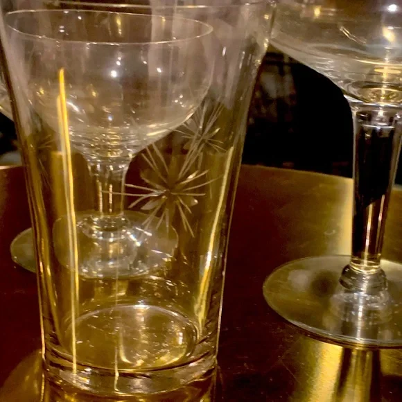 Fostoria sunburst juice, small coupe, large coupe glasses - Picture 8 of 9